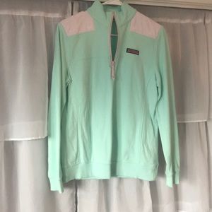 Vineyard vines sweatshirt